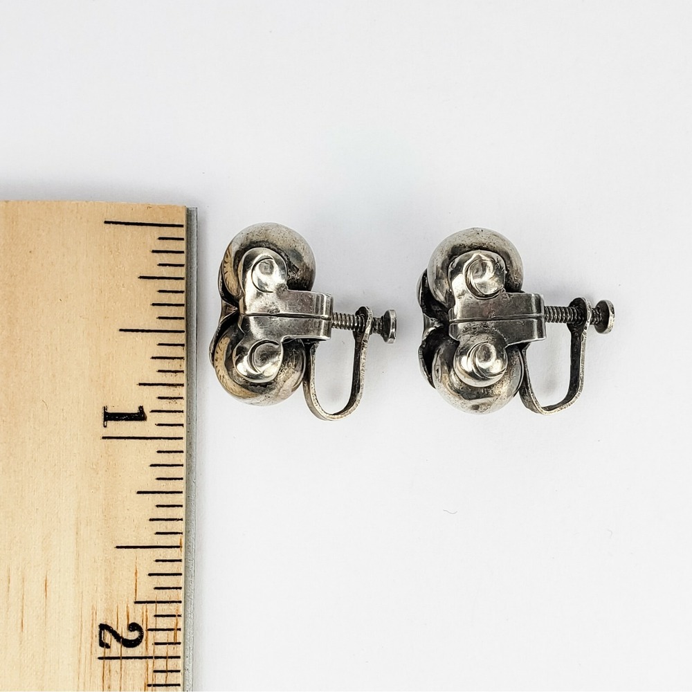 Vintage Mexico Sterling Silver 925 Screw Back Earrings Balls and Leaves Design - Picture 8 of 8